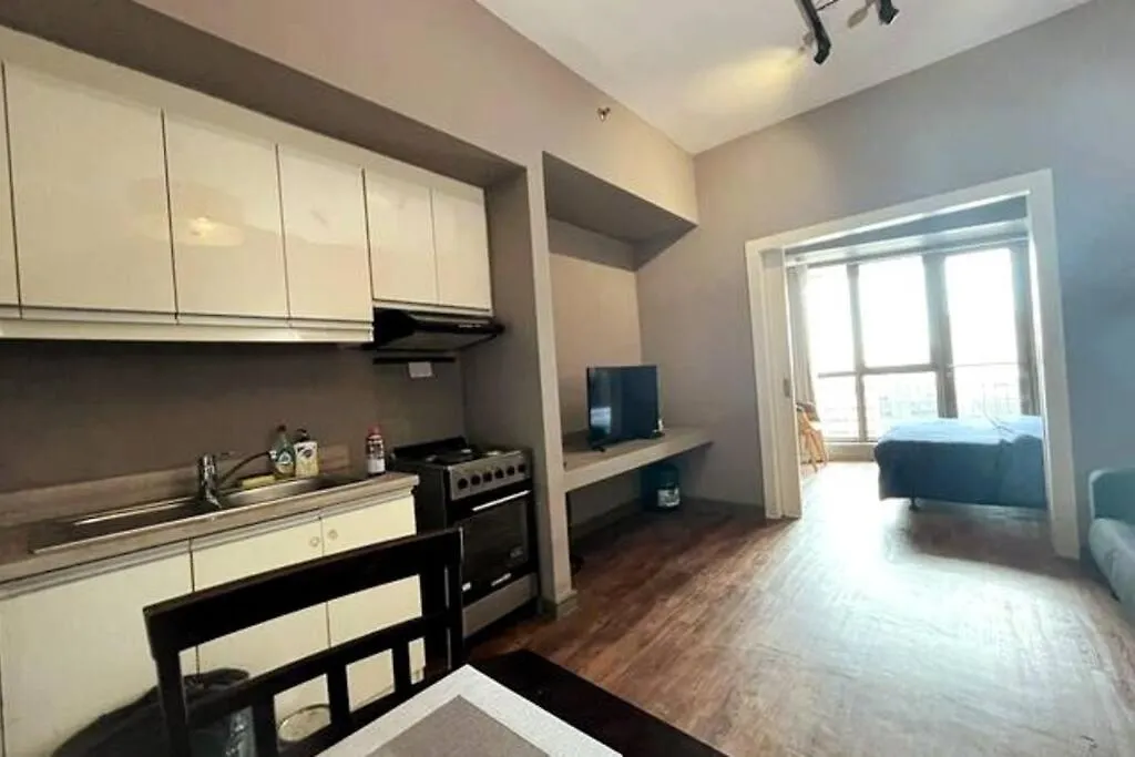 1Br With Balcony Kl Tower, Greenbelt Near Aim Manila Philippines
