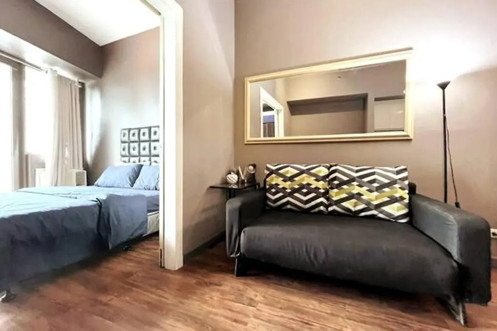 Apartment 1Br With Balcony Kl Tower, Greenbelt Near Aim Manila